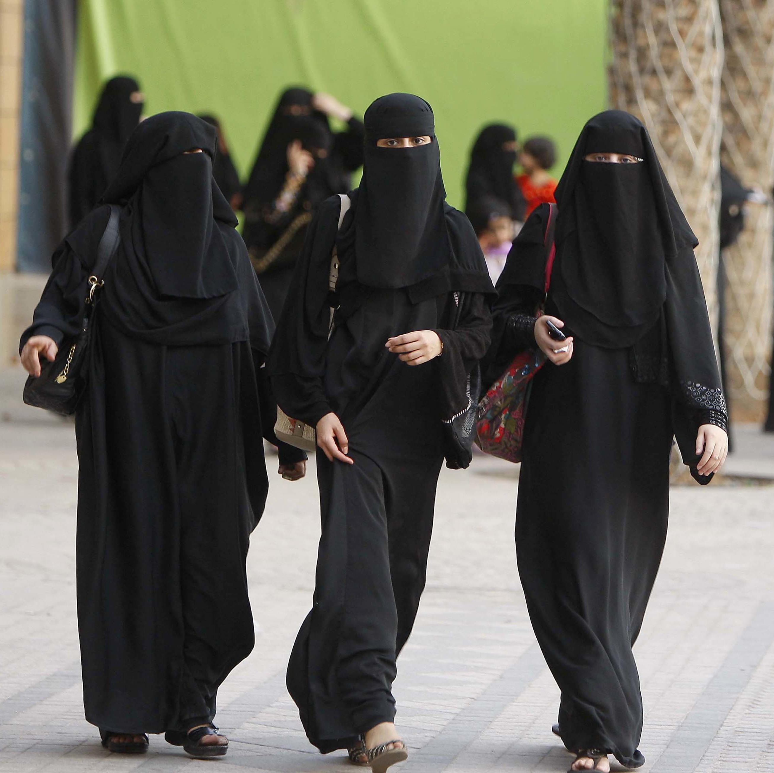 منظمات حقوقية: توسع حملة على ناشطين مؤيدين لحقوق المرأة في السعودية

